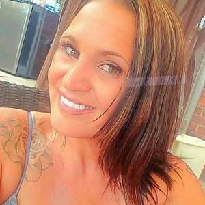 Meet your Posher, Carla